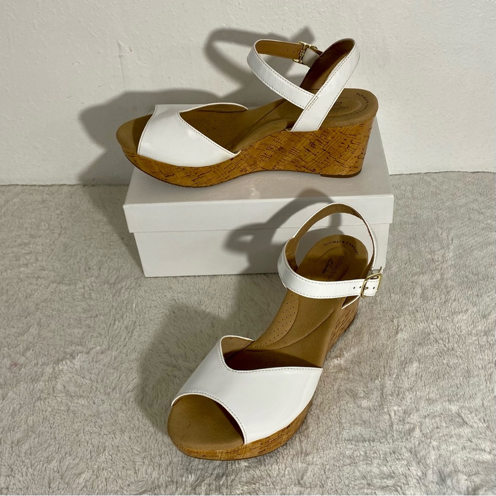 Clarks Annadel Mystic Wedge Open Toe Sandals Women’s Size 11 M White Patent